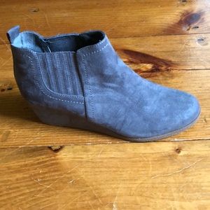Brand new wedge booties